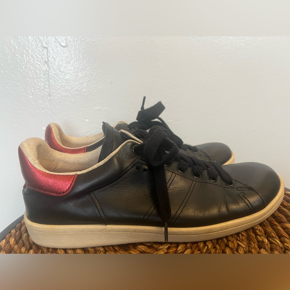 Isabel Marant Étoile Cream and Black Design